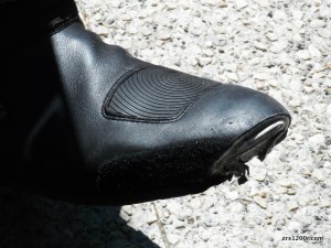 Yox's boot: proof of twistyness!